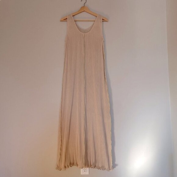 NEW Toteme Plisse Crinkled Scoop-Neck Maxi Dress in Cream Beige | size 32 / US 0 - Picture 7 of 14
